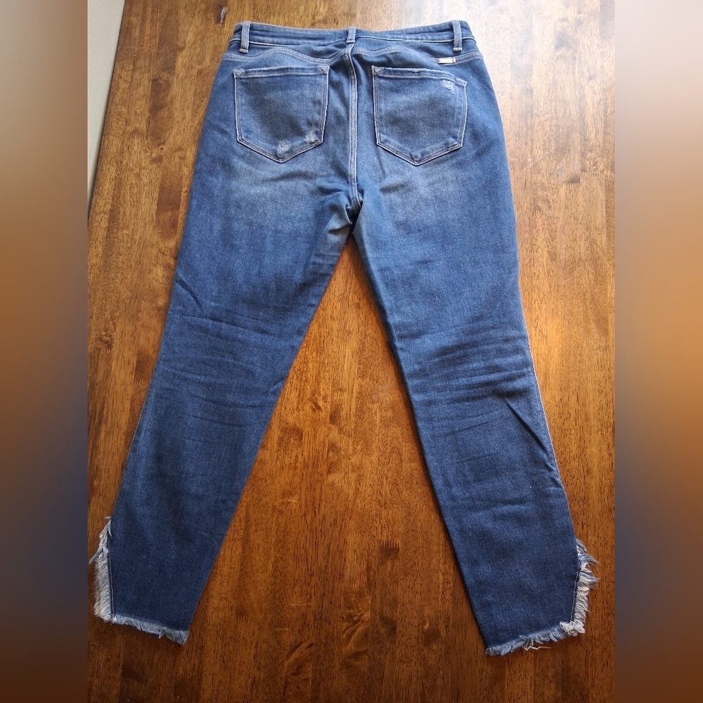 KanCan Medium Wash Disyressed Hem Estilo KC9167QM 13/30 - Picture 6 of 7